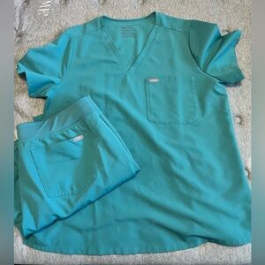 Figs Cactus Scrub Set